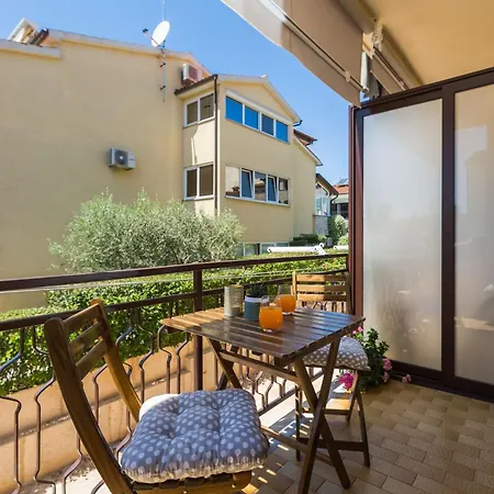 Apartment Oleander Porec